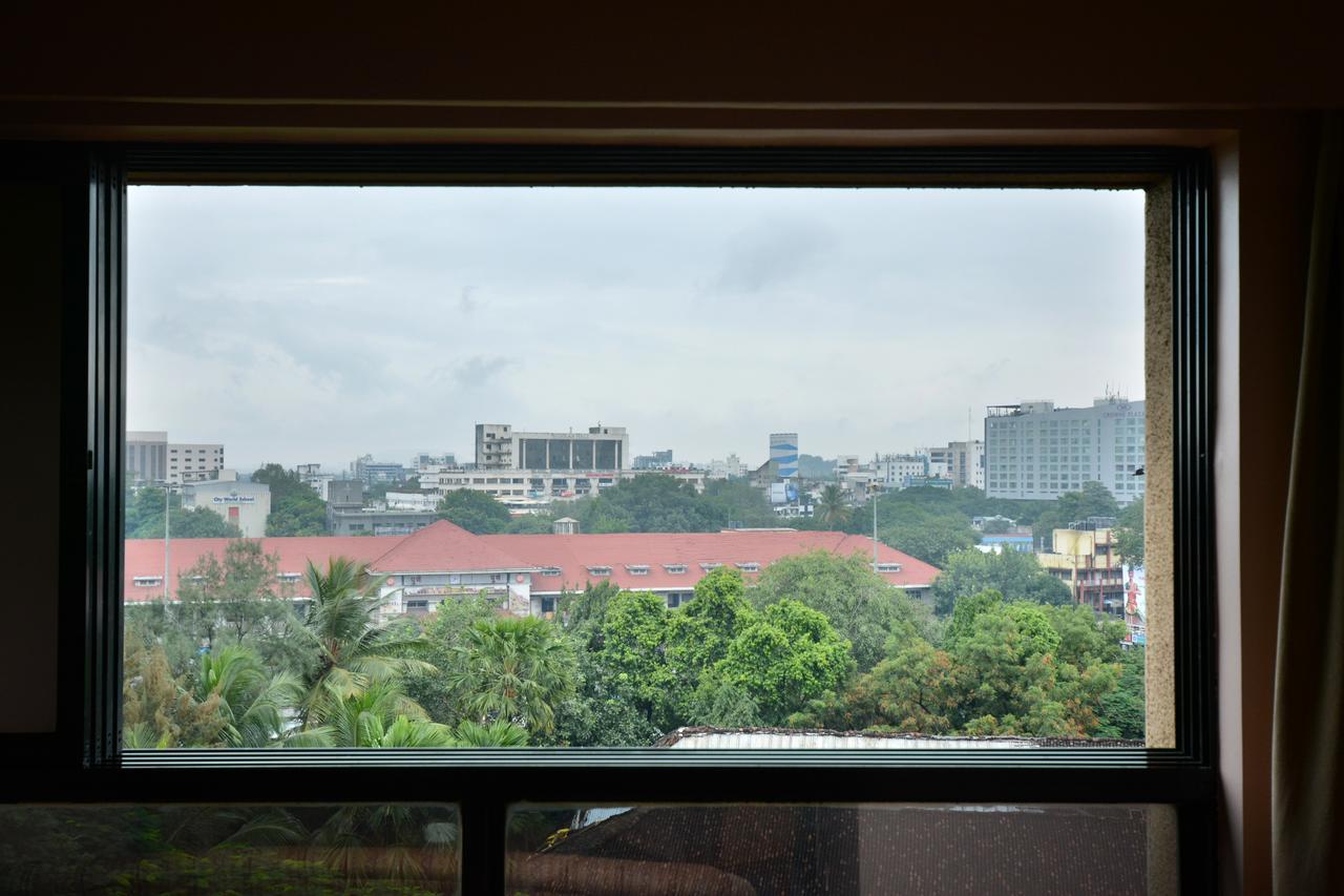 Hotel The Samrat Near Railway Station 3*