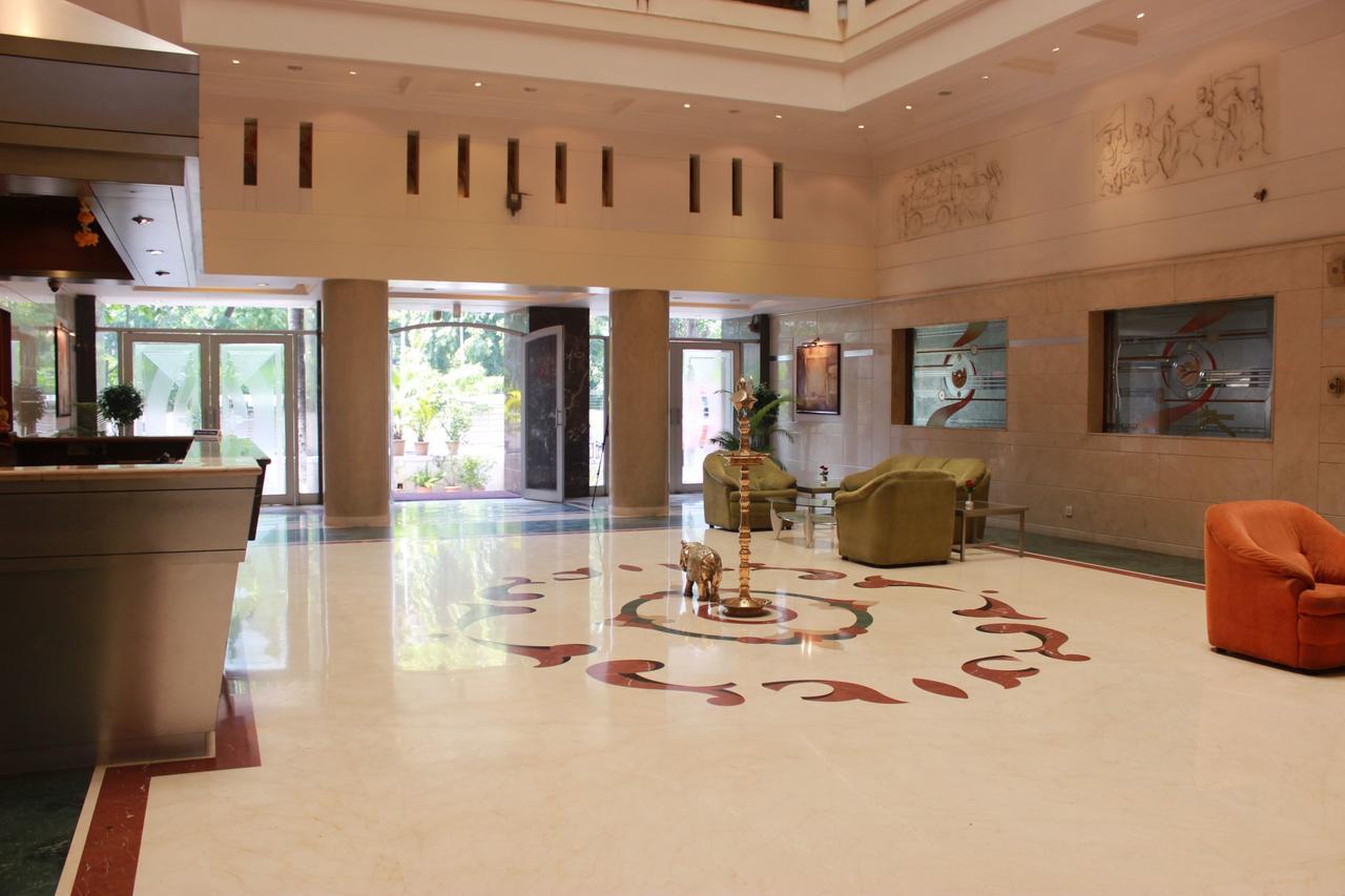 Hotel The Samrat Near Railway Station 3*
