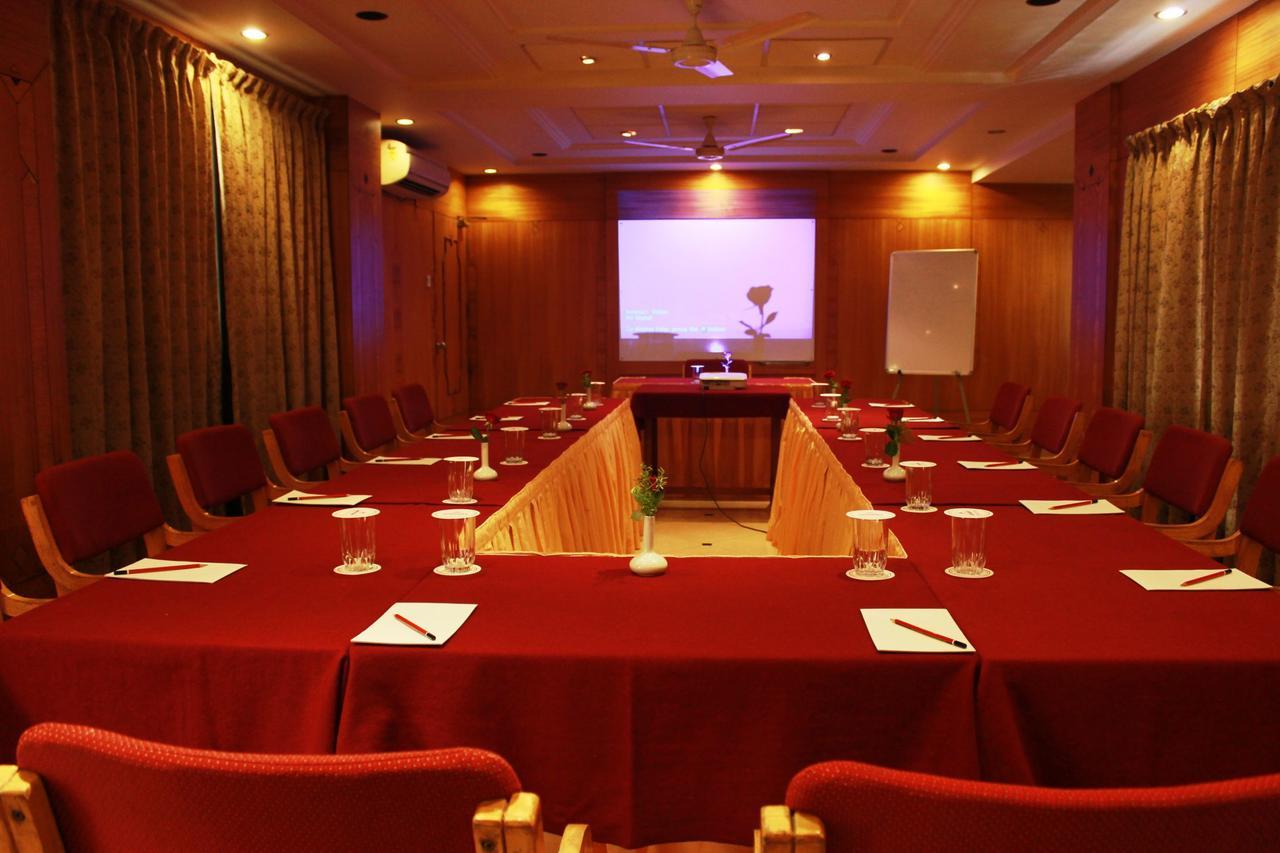 Hotel The Samrat Near Railway Station Pune